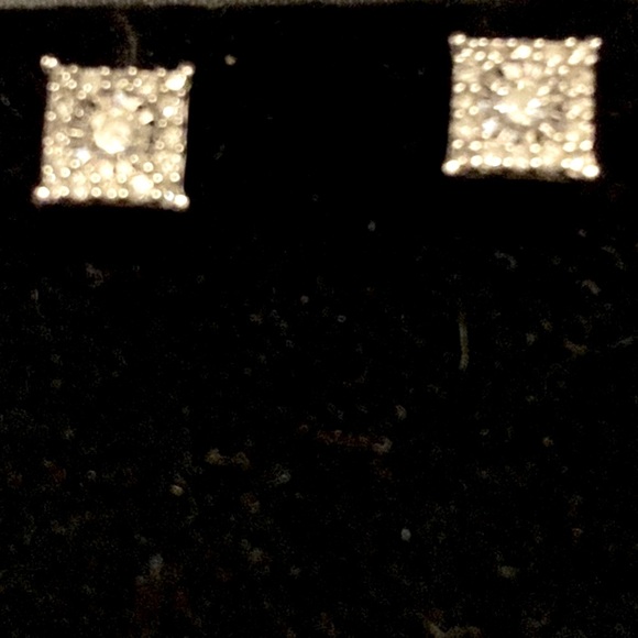 14kt. Gold Diamond Earrings Final Sale - Picture 5 of 17